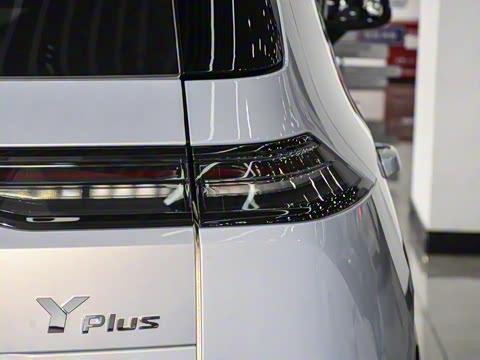 2025�� Plus 430 ������