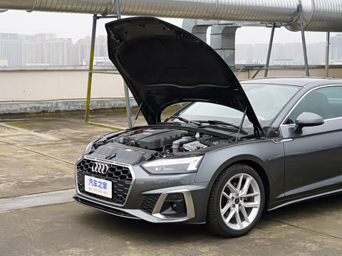 2025�� Coupe 40 TFSI ʱ�ж�����