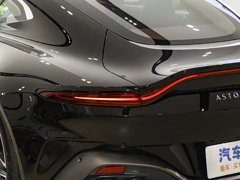 2024�� 4.0T V8 Coupe