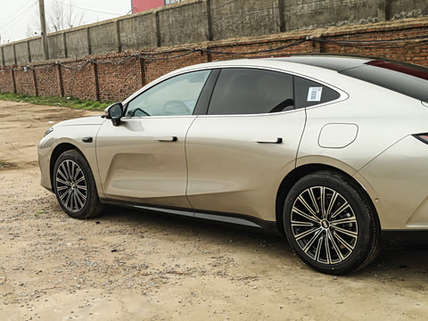 2026�� 225km EM-i Զ�����ǺӰ�