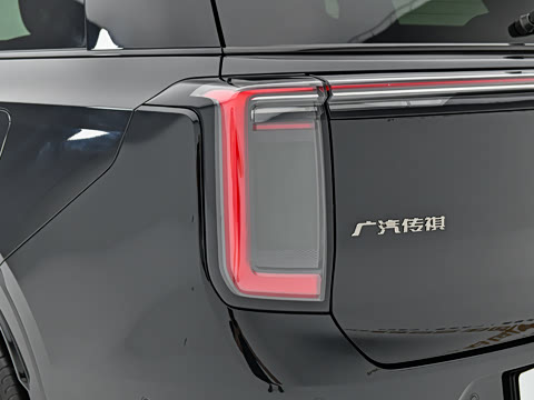 2025�� Ǭ�� UItra 6��