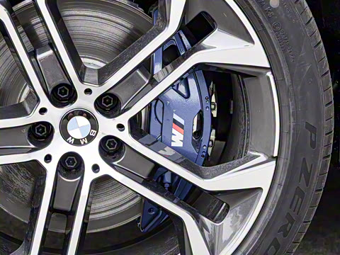 2025�� xDrive 40Li ������M�˶���ҹ��װ