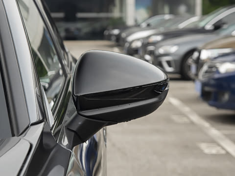 2026�� 2.0T �˶���