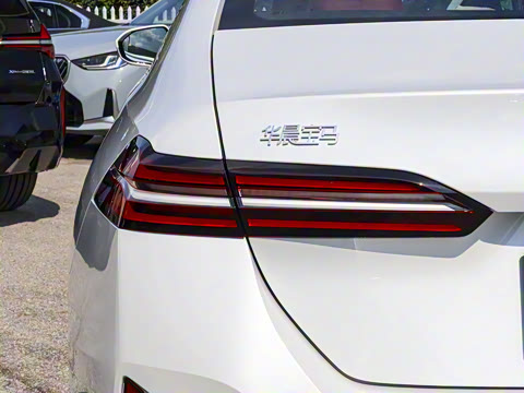 2026�� 530Li ������ M�˶���װ