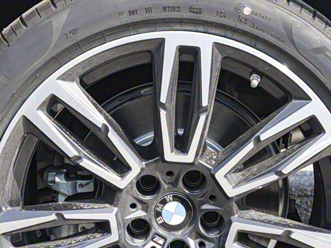 2026�� 530Li ������ M�˶���װ