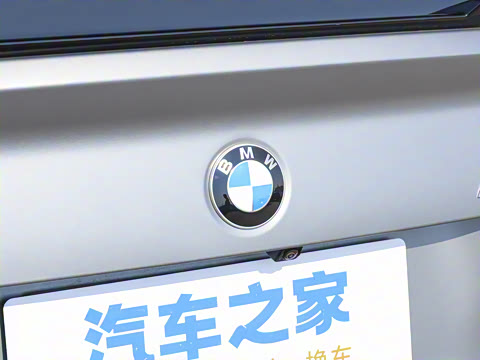 2025�� M240i xDrive