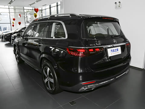 2026�� GLS 450 4MATIC �����