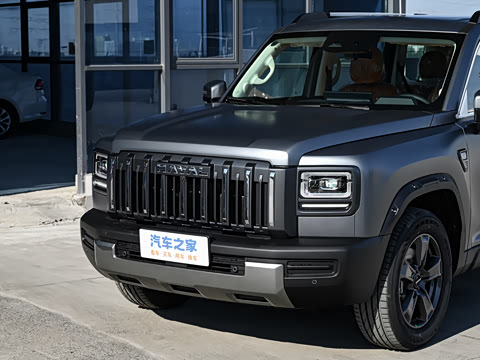 2025�� 2.0T 4WD Pro