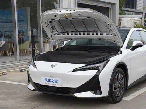 2025�� �Ŀ� 560PRO 185kW