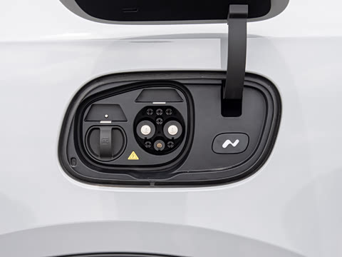 2026�� 85kWh Max+