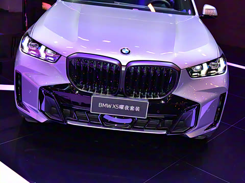 2025�� xDrive 40Li ������M�˶���ҹ��װ