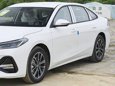 2025�� EM-i 70km ������