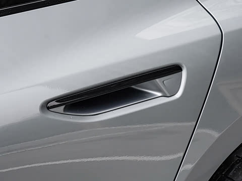 2026�� 2.0T �߹��� �˶���