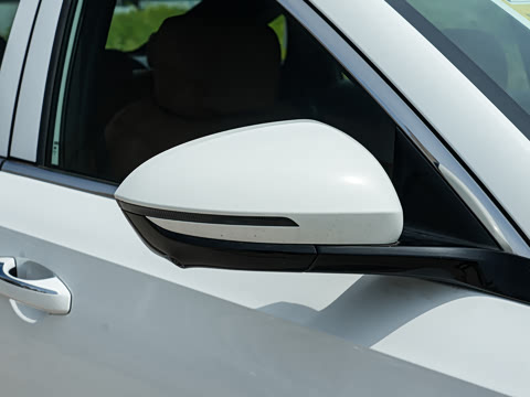 2026�� EM-i 235km ̽��+��