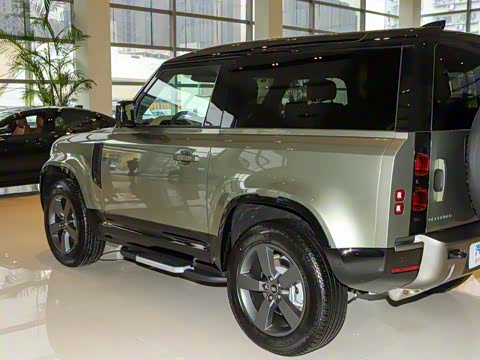 2025�� 90 3.0T P400 X-Dynamic HSE