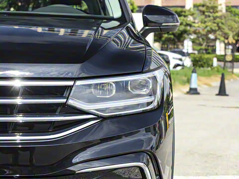 2025�� ���ڿ� 330TSI �Զ�����R-Line��ҫ��