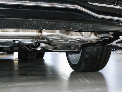 2025�� 45 TFSI quattro ������