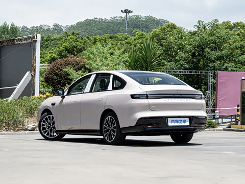 2027�� 590������