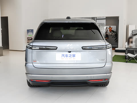 2025�� Ultra ������