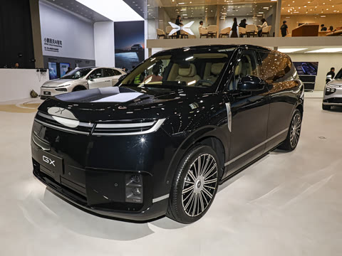 2026�� ���� 750 �����콢��