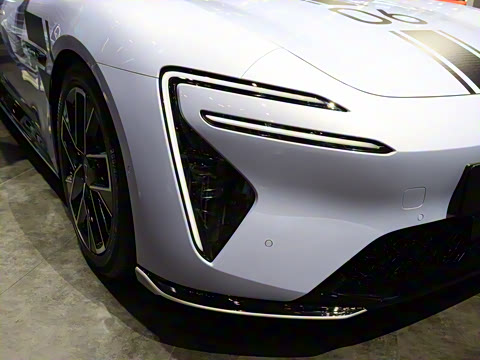 2025�� Ultra���̰�