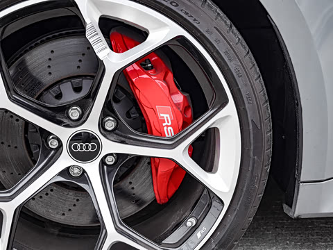 2025�� RS 5 2.9T Sportback ȼ���