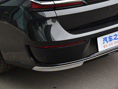 2026�� 735Li ������װ