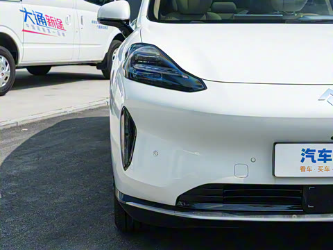 2025�� 670 Max��