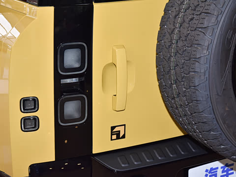 2026�� 110 3.0T P400 TROPHY������