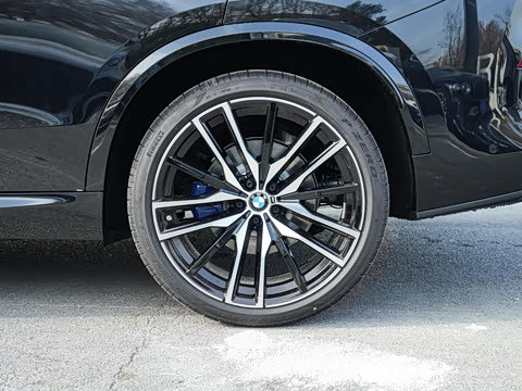 2026�� xDrive 40Li ������M�˶���ҹ��װ