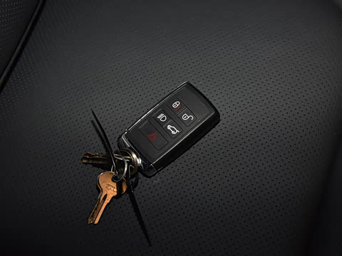 2026�� 110 3.0T P400 TROPHY������