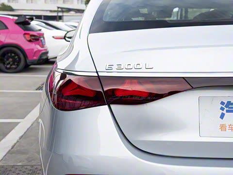 2026�� E 300 L ������