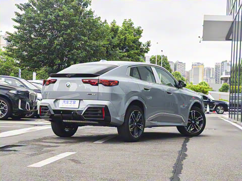 2025�� sDrive25i M�˶���װ