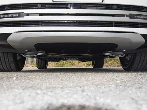 2026�� 3.0 L6 400PS AB�����