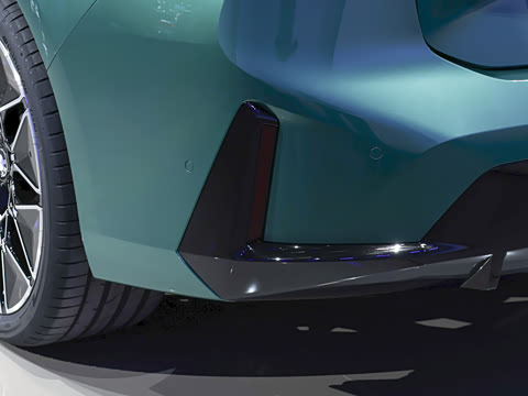 2027�� 40L