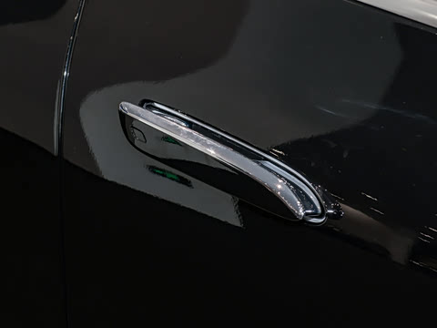 2025�� 500 4MATIC