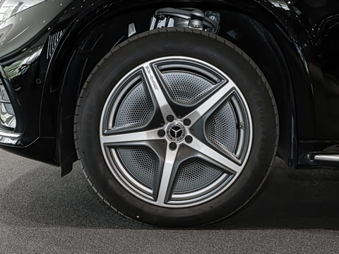 2025�� 500 4MATIC