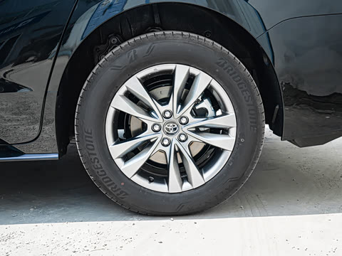 2027�� 2.5L ˫������������