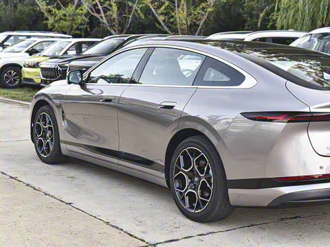 2026�� ������������� 730������