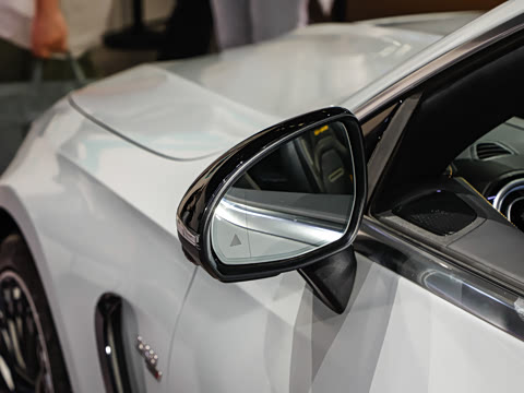 2026�� AMG CLE 53 4MATIC+ ������ܳ�