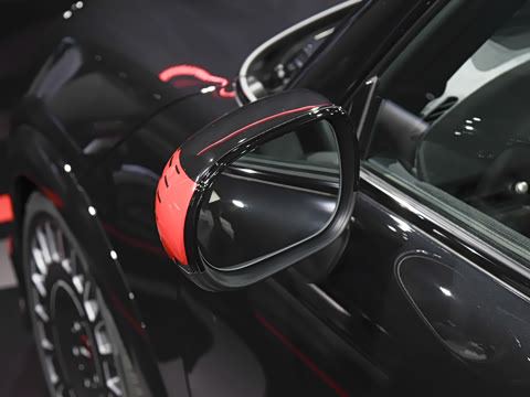 2025�� JOHN COOPER WORKS