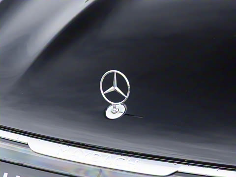 2025�� EQS 680 ���ݰ�