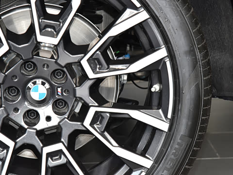 2025�� xDrive 40Li M�˶���ҹ��װ