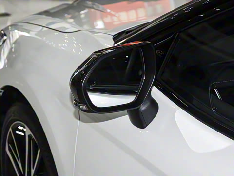 2026�� ˫�� 2.0HS �˶���