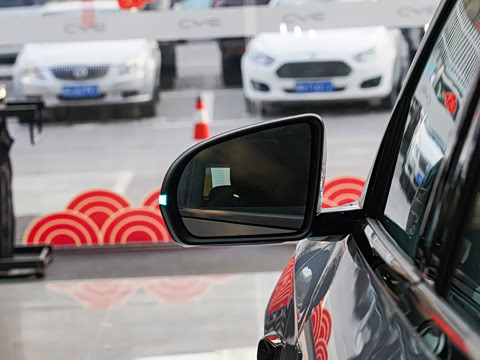 2026�� DM-i 220KM׿Խ��