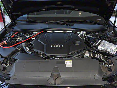 2025�� allroad quattro 55 TFSI ��̽�ռ�