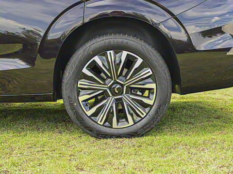 2025�� 1.5T CVT ��Ӣ��