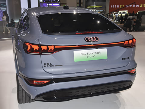 2026�� quattro Ǭ���Ǽݰ�