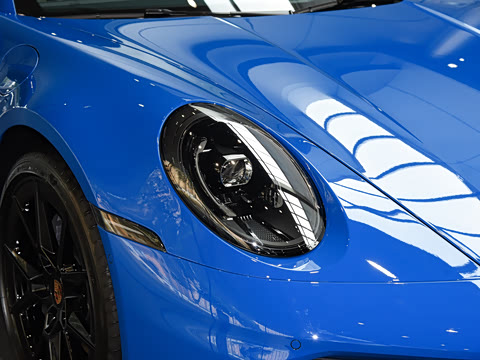 2026�� Carrera 3.0T