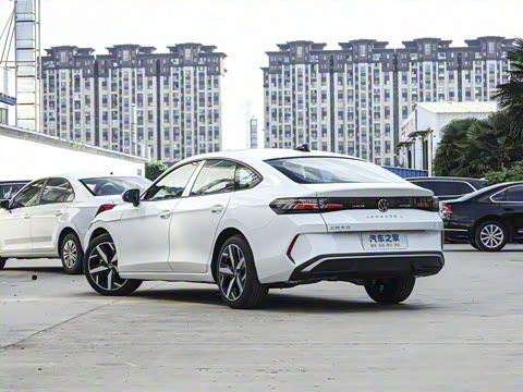 2026�� ���L 300TSI ����